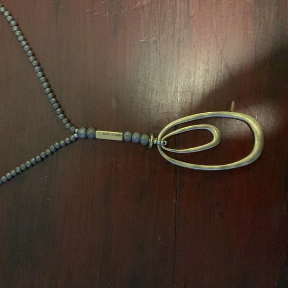 Silver and gold bead necklace - Picture 4 of 5